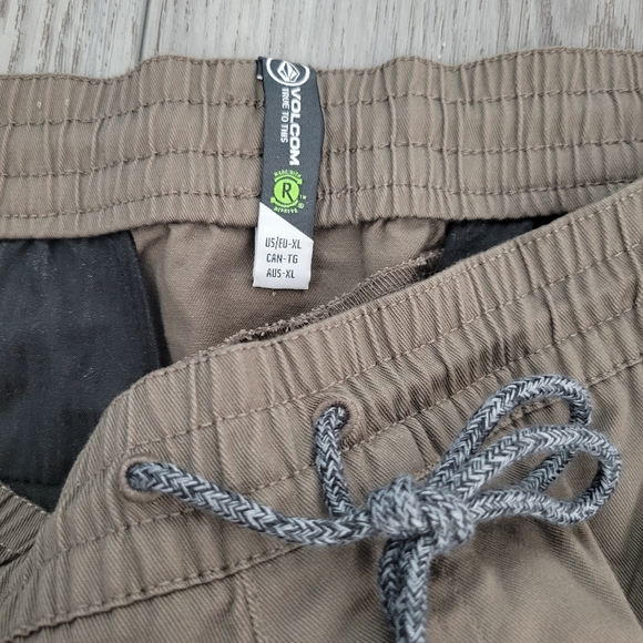Volcom Men's Brown Joggers - Picture 3 of 8